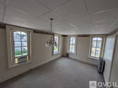 Main picture of 566 Church St