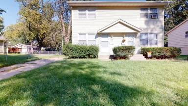 Main picture of 3103 E 7th St