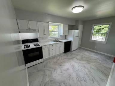 Main picture of 468 Lincoln Ave