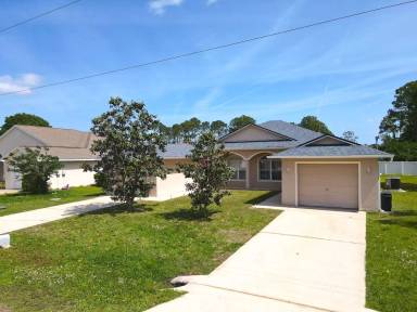 Main picture of 14 Buttonwood Ln