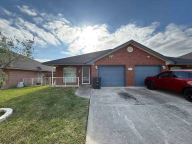 Main picture of 4604 Pennington Ave