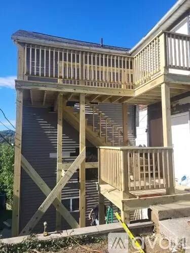 Main picture of 413 McLane Ave