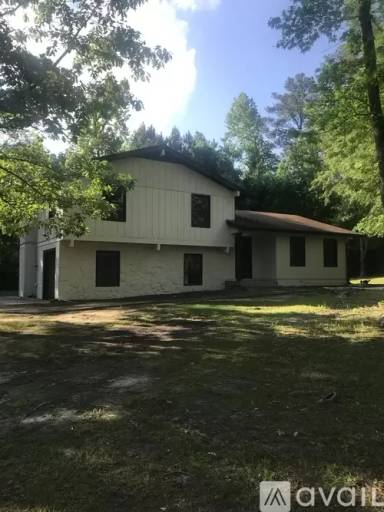 Main picture of 2540 King George Ct NE