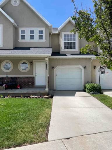 Main picture of 1229 W Bridalwood Loop