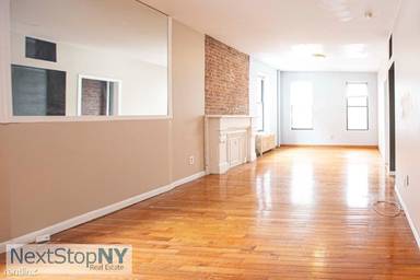 Main picture of 400 W 50th St
