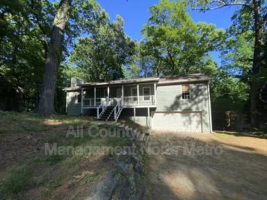 Main picture of 410 Riverlake Ct