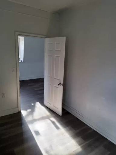 Main picture of 37 S Hamilton St