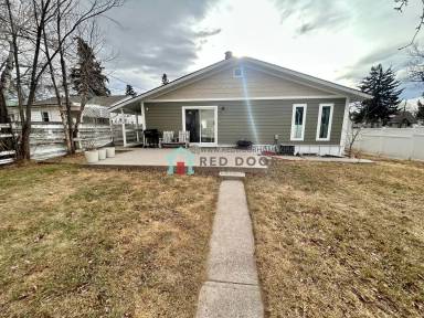 Main picture of 3001 4th Ave S
