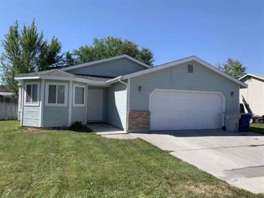 Main picture of 355 Ruby Ln