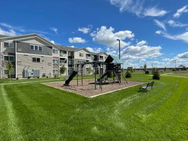 Main picture of 5385 385 St