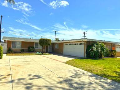 Main picture of 909 S Elliott Pl