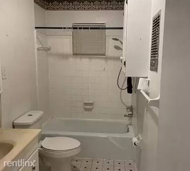 Main picture of 2825 21st Ave N