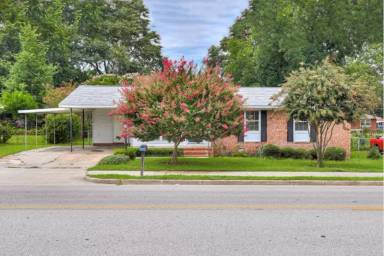 Main picture of 1925 Windsor Spring Rd