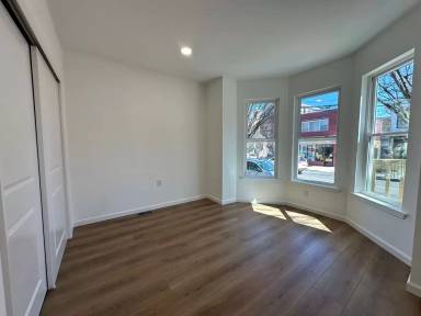 Main picture of 27 Joyce Kilmer Ave