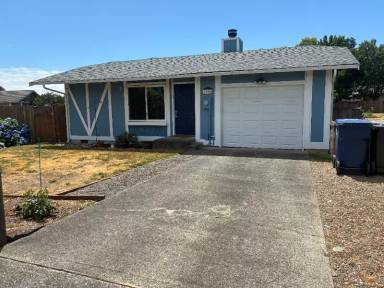 Main picture of 3206 55th Pl NE