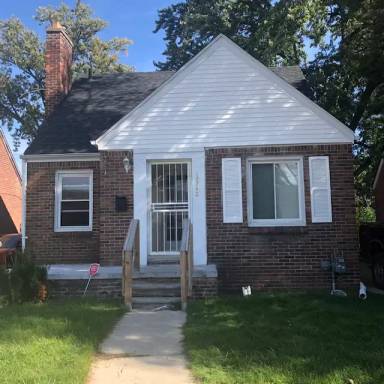 Main picture of 18292 Manor St