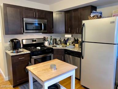 Main picture of 167 Thorndike St