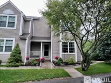 Main picture of 37 Stone Creek Ln