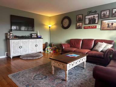 Main picture of 104 Fairway Dr