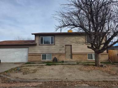 Main picture of 2844 Lexington Ln