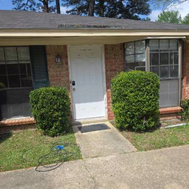 Main picture of 904 Fisher Ln