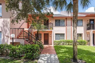 Main picture of 7664 Eagle Creek Dr