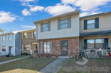 Main picture of 2319 Cheshire Dr