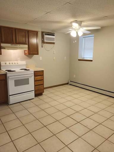 Main picture of 728 W Bertrand Ave