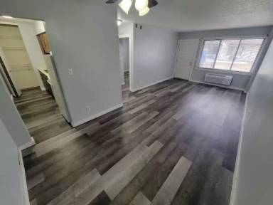 Main picture of 1005 Saint Anne St
