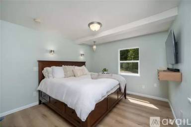 Main picture of 18652 Lake Francis Rd SE