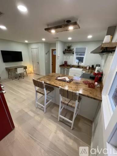 Main picture of 322 Learn Rd