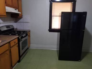 Main picture of 300 N Lockwood Ave