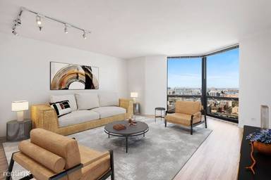 Main picture of 1120 N LaSalle Dr Apartments