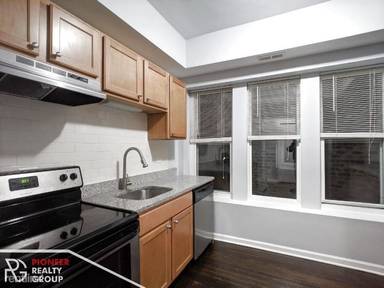 Main picture of 1456 W Fargo Ave