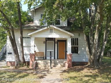 Main picture of 1936 College Ave
