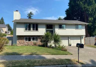 Main picture of 8617 NE 29th Ave