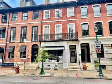 Main picture of 711 Walnut St