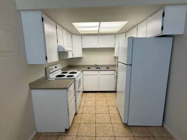 Main picture of 735 Carter Dr