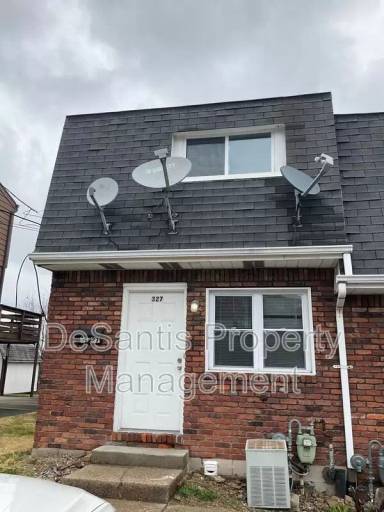 Main picture of 347 Dersam St