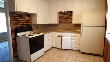 Main picture of 928 N Locust Ln