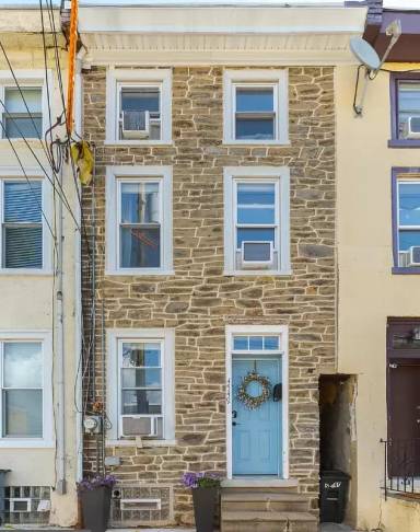 Main picture of 4549 Baker St