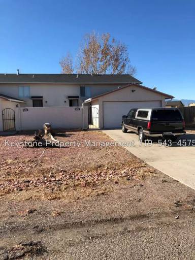 Main picture of 486 W Bellflower Dr