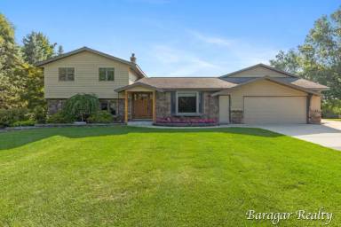 Main picture of 7200 Chandler Dr NE