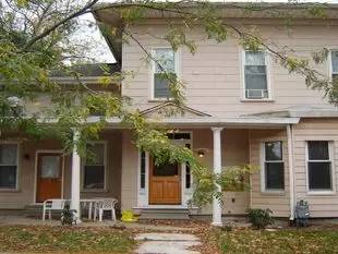 Main picture of 215 N State St