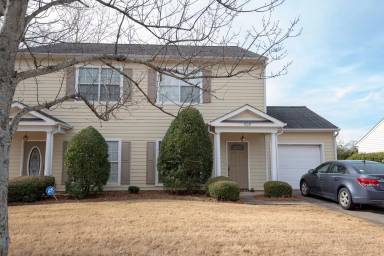 Main picture of 907 Harvard Pl