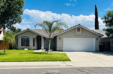 Main picture of 2443 Fountain Plaza Dr