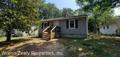 Main picture of 404 Huffman St