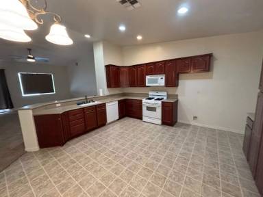 Main picture of 2887 Wensley Ave