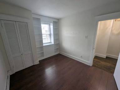 Main picture of 929 Edgemore Rd