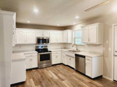 Main picture of 4303 S Sulgrove Ave